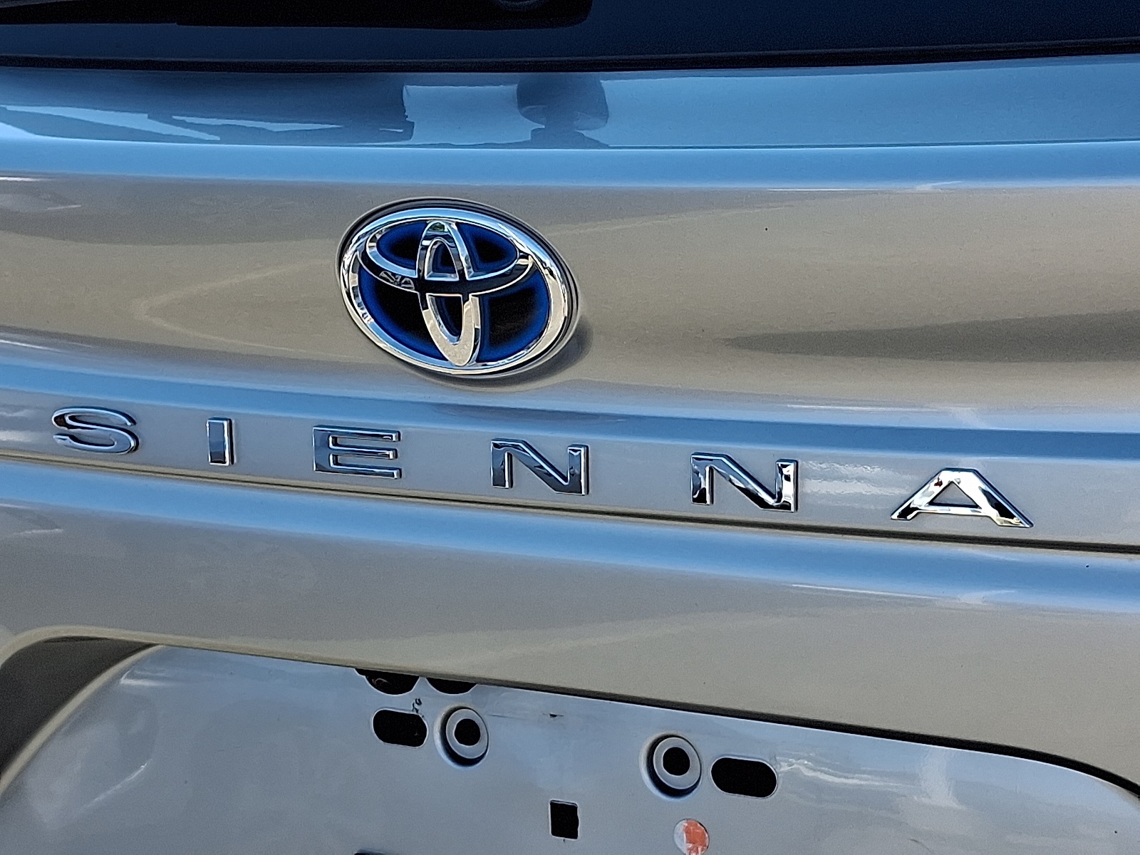 2024 Toyota Sienna Platinum photo 31