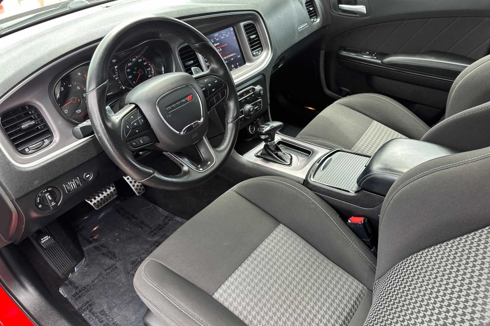2022 Dodge Charger R/T photo 9
