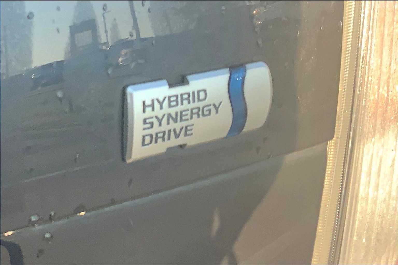 2012 Toyota Prius Two photo 9