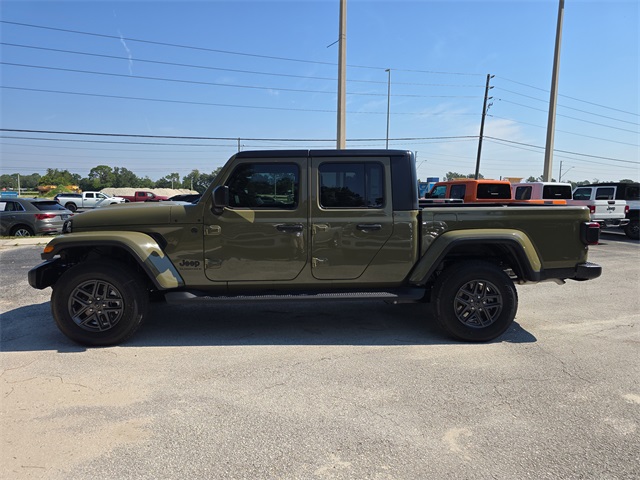 2025 Jeep Gladiator Sport S photo 2
