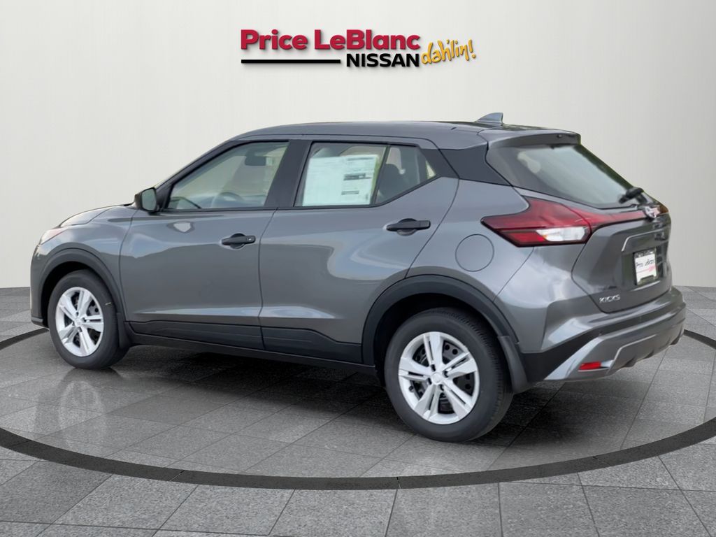 2025 Nissan Kicks Play S photo 4