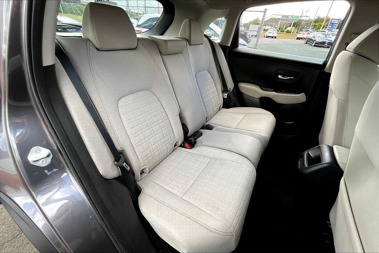 2023 Honda HR-V LX photo 19