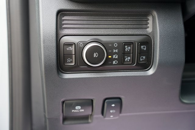 2025 FORD F-250 - Image 44