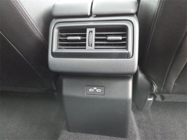 2025 Mazda CX-50 Premium Plus photo 9