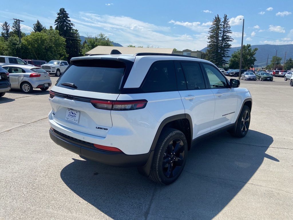2025 Jeep Grand Cherokee Limited photo 4