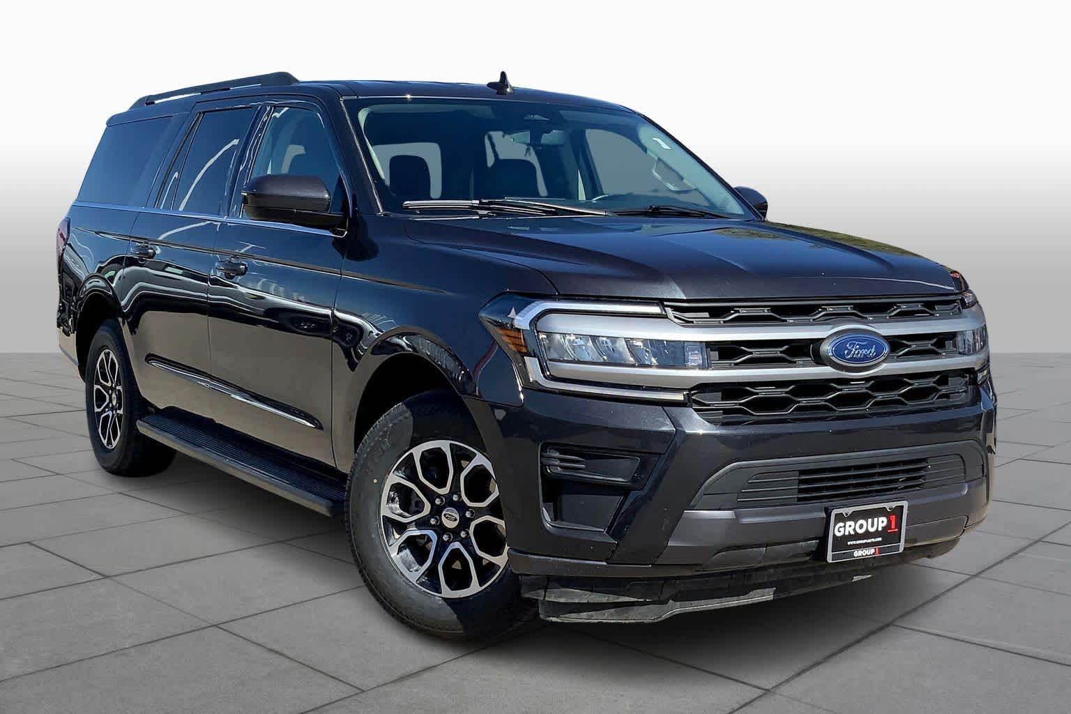 2024 Ford Expedition MAX XLT photo 2