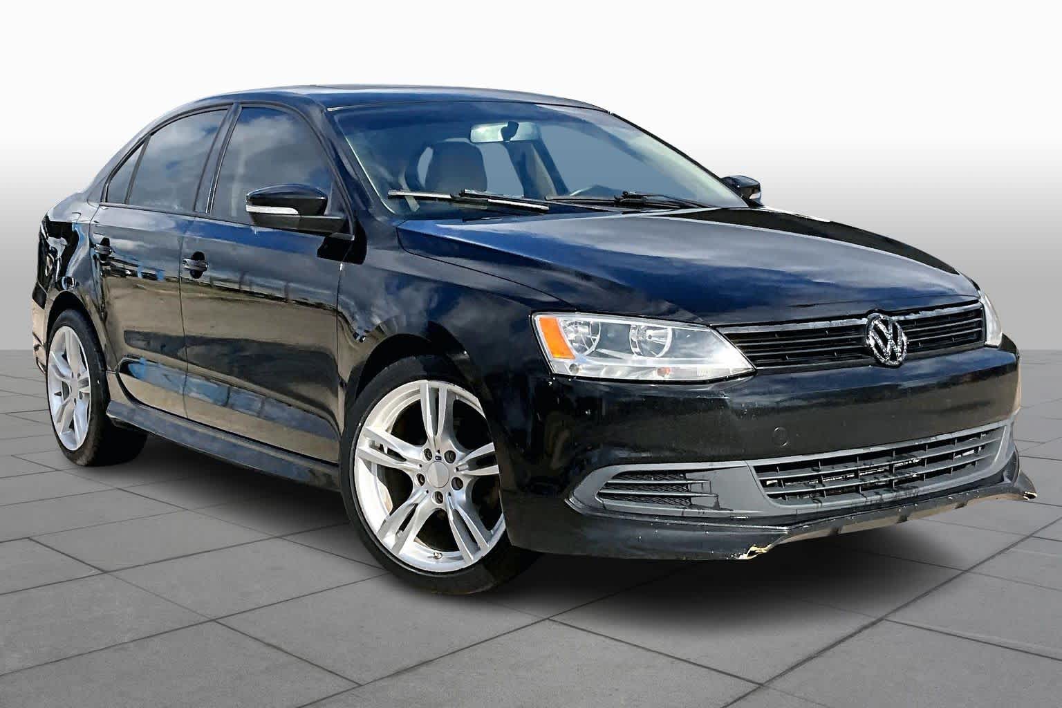 2012 Volkswagen Jetta SE photo 2