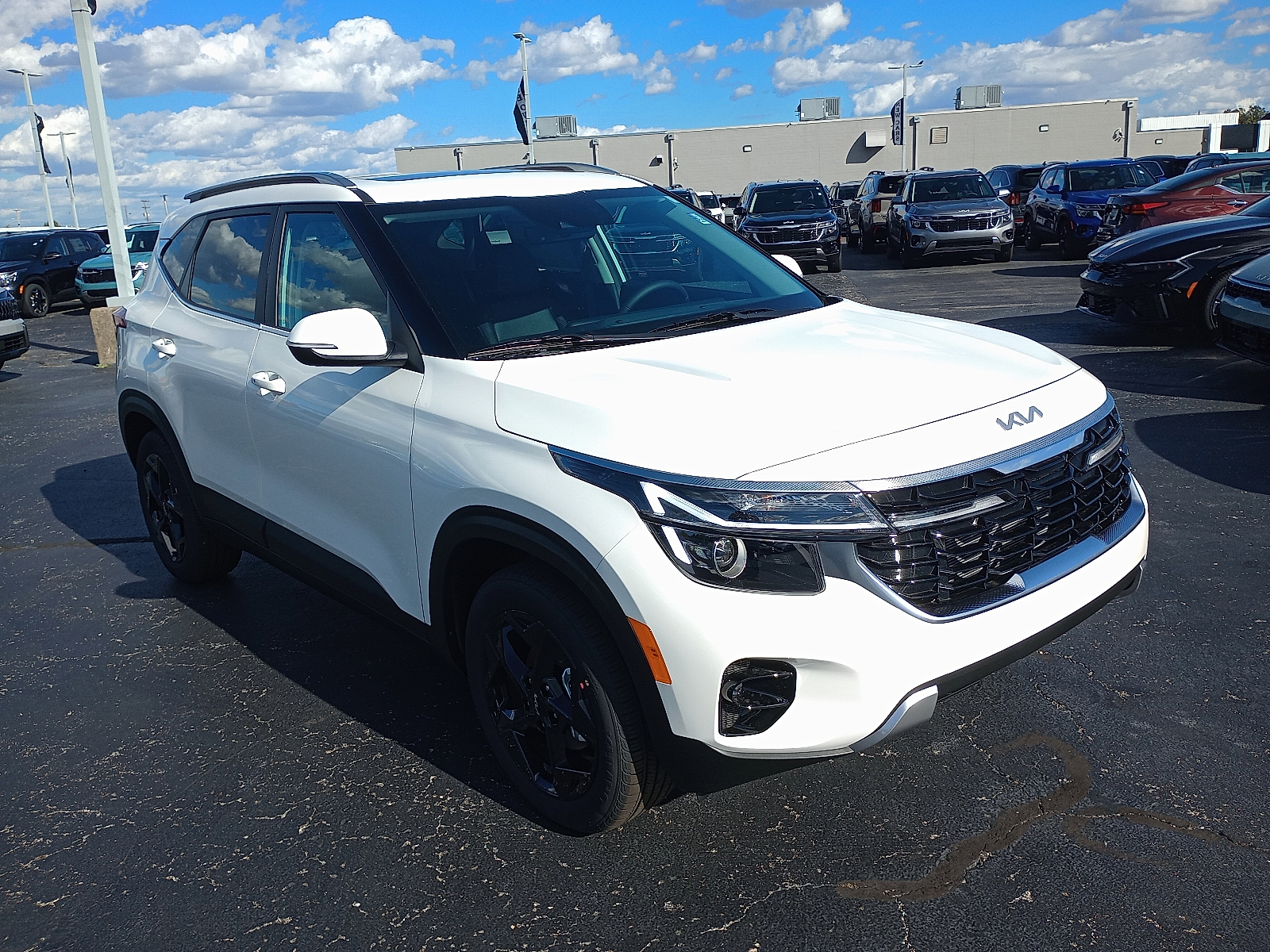 2026 Kia Seltos EX's photo