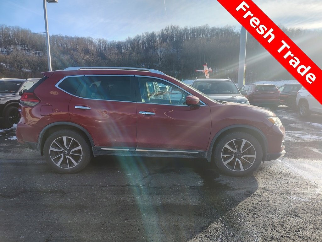 Used 2017 Nissan Rogue SL with VIN JN8AT2MV4HW271816 for sale in Bridgeport, WV