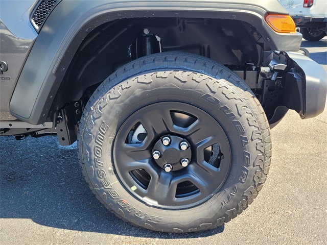 2025 Jeep Gladiator Sport photo 10