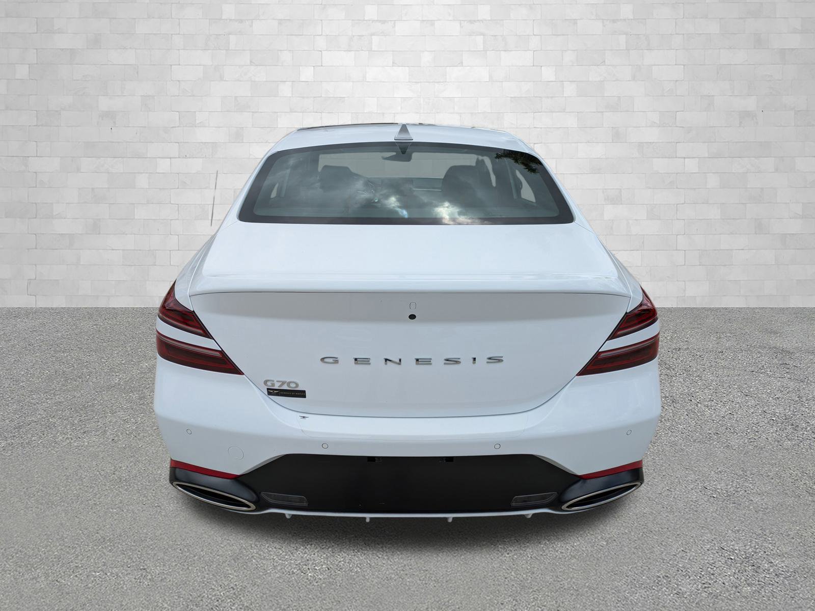 2024 Genesis G70 2.5T Sport Prestige photo 3