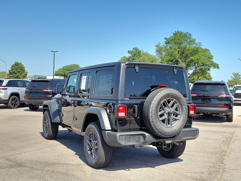 2025 Jeep Wrangler Sport S photo 4