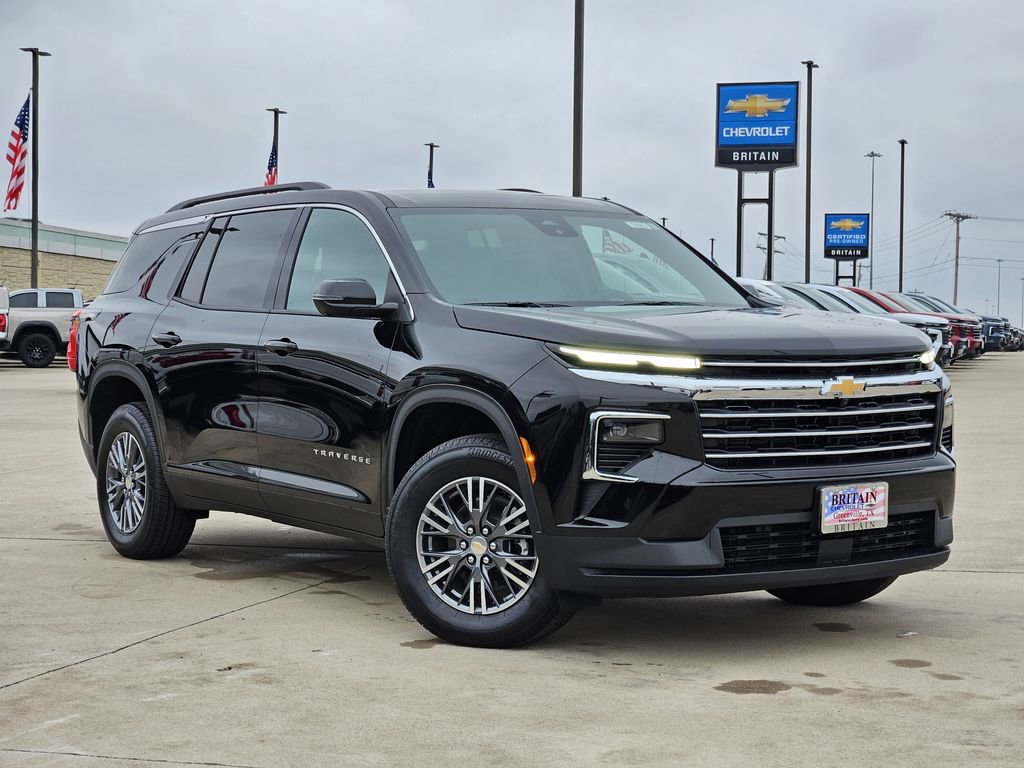 2026 Chevrolet Traverse LT's photo