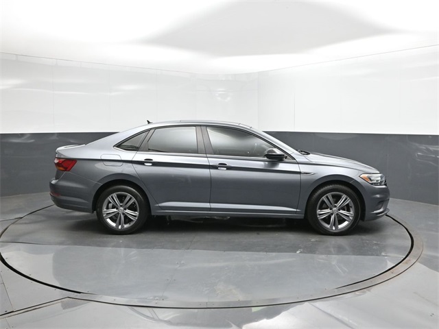 2019 Volkswagen Jetta R-Line photo 24
