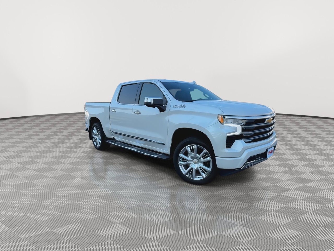 2024 Chevrolet Silverado 1500 High Country photo 2