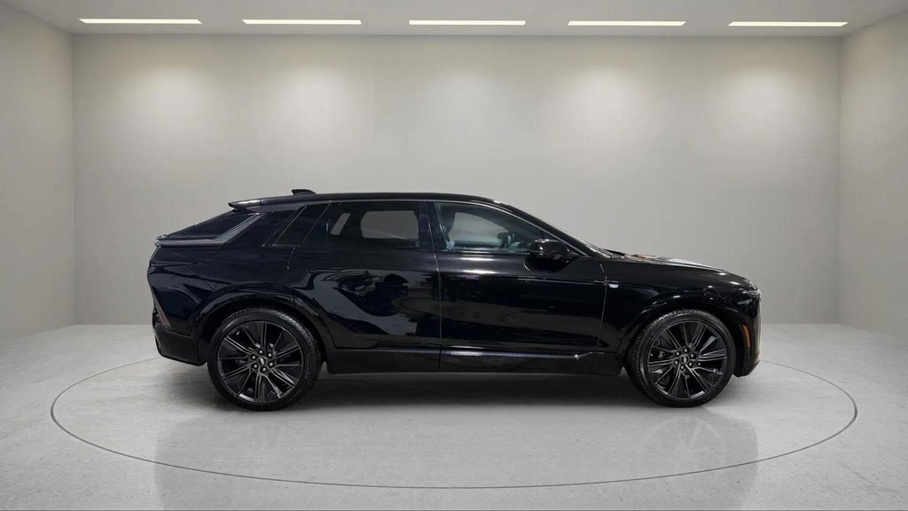 2024 Cadillac Lyriq Sport photo 4