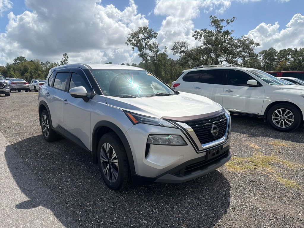 2022 Nissan Rogue SV photo 4