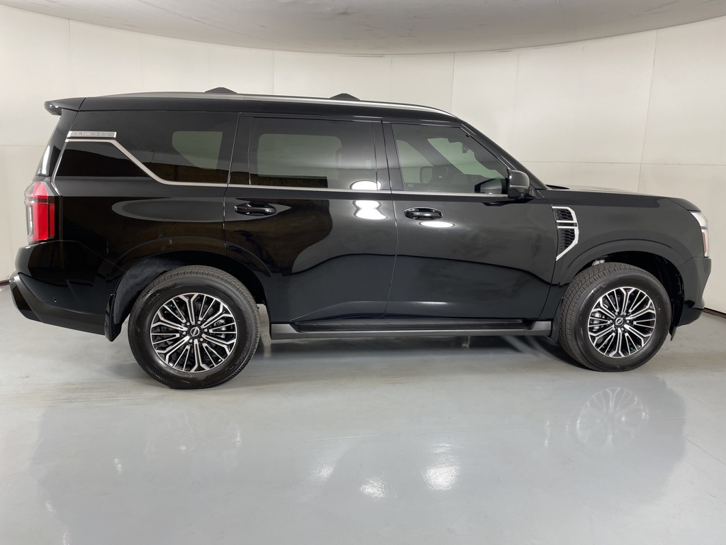 2026 Nissan Armada SL photo 9
