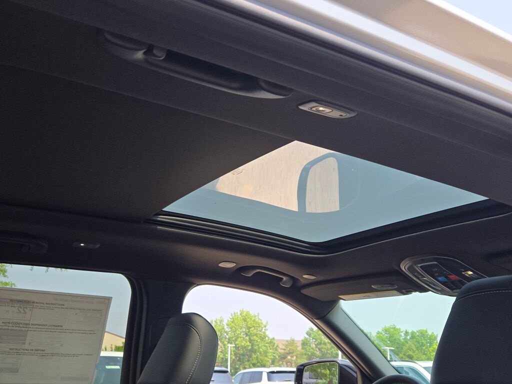 2025 Jeep Grand Cherokee Limited photo 11