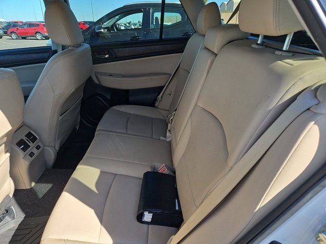 2017 Subaru Outback Limited photo 12