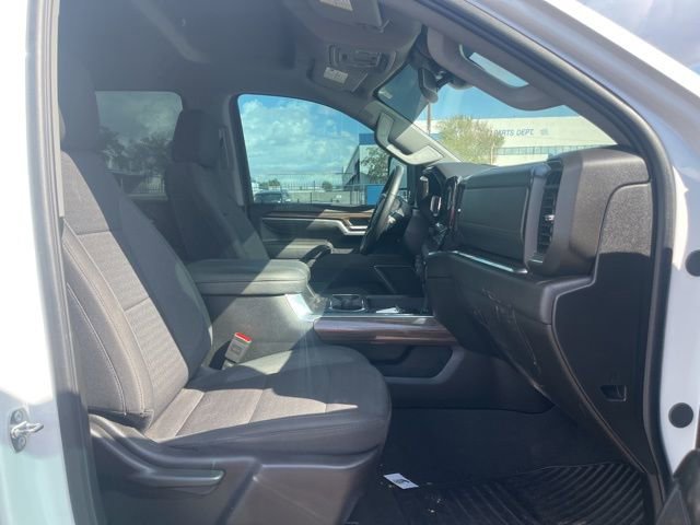 2024 Chevrolet Silverado 2500HD LT photo 20