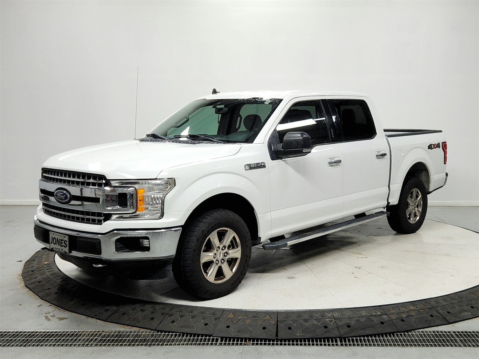 2019 Ford F-150 XLT photo 3