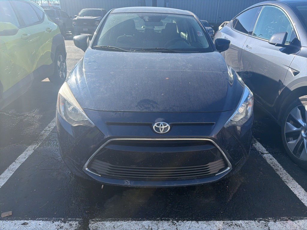 Used 2018 Toyota Yaris iA Base with VIN 3MYDLBYV6JY313857 for sale in Kansas City