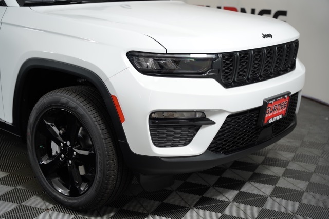 2025 Jeep Grand Cherokee Limited photo 37