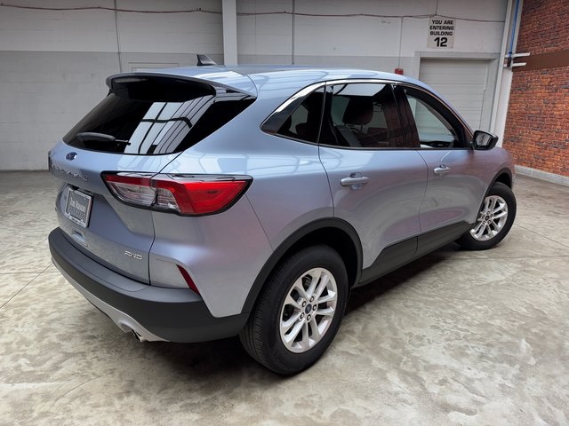 2022 Ford Escape SE photo 5