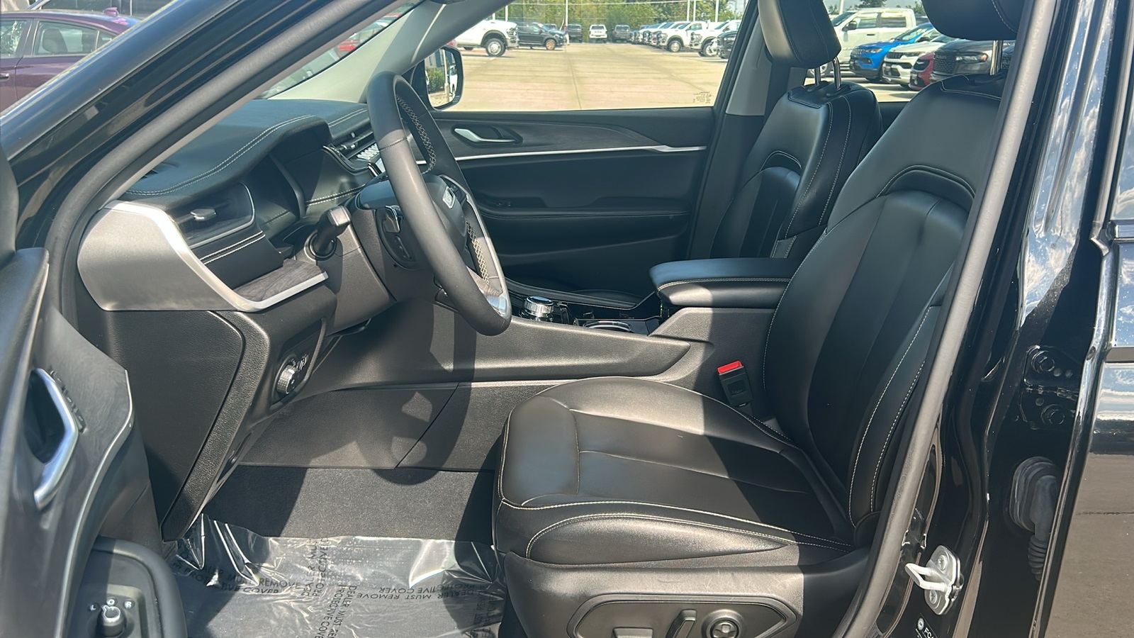 2023 Jeep Grand Cherokee Limited photo 10