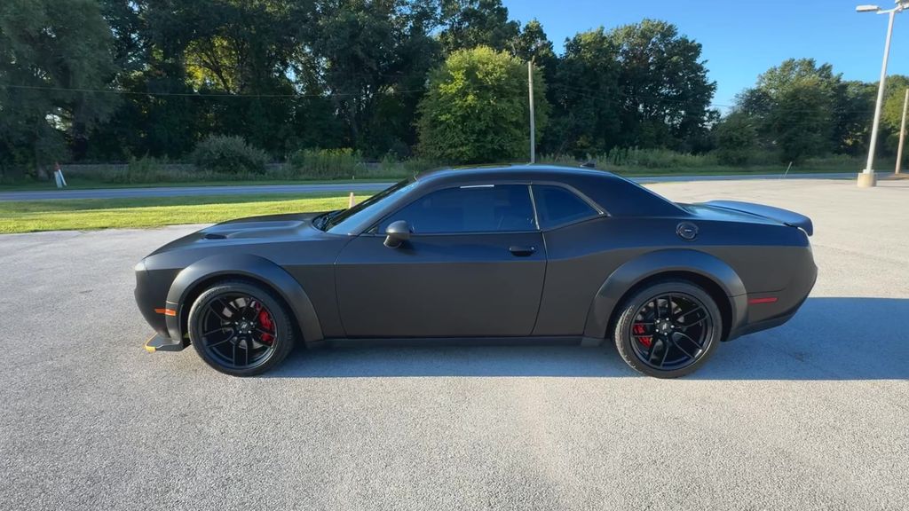 2019 Dodge Challenger R/T Scat Pack Widebody photo 5