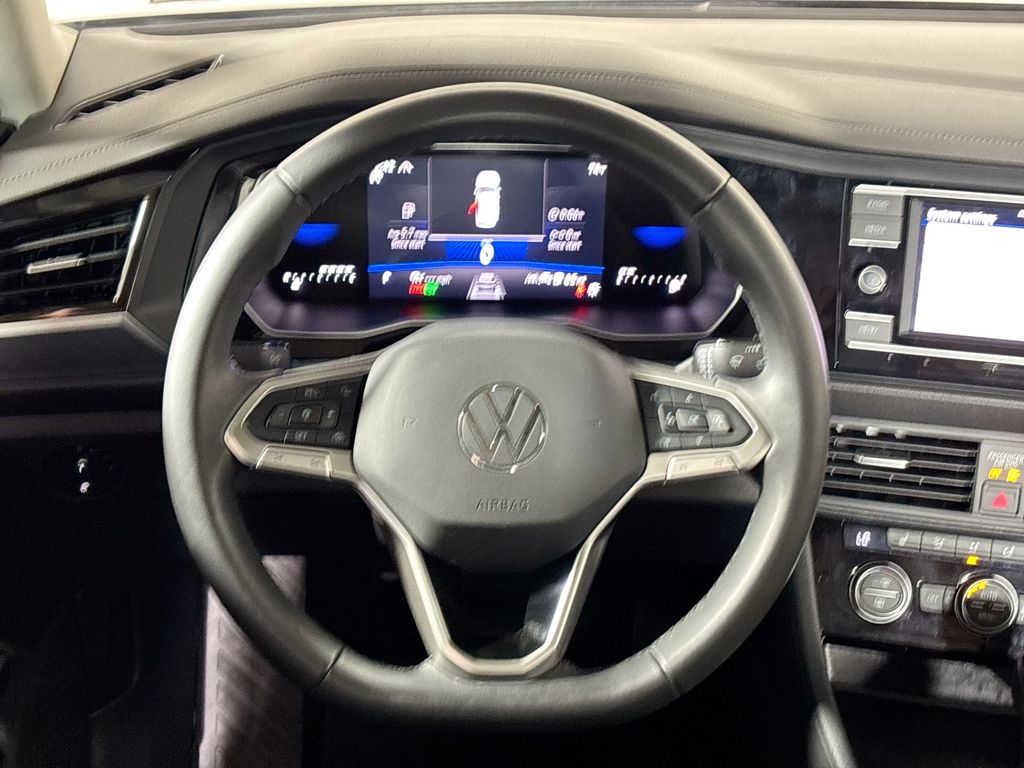 2024 Volkswagen Jetta 1.5T SE photo 13