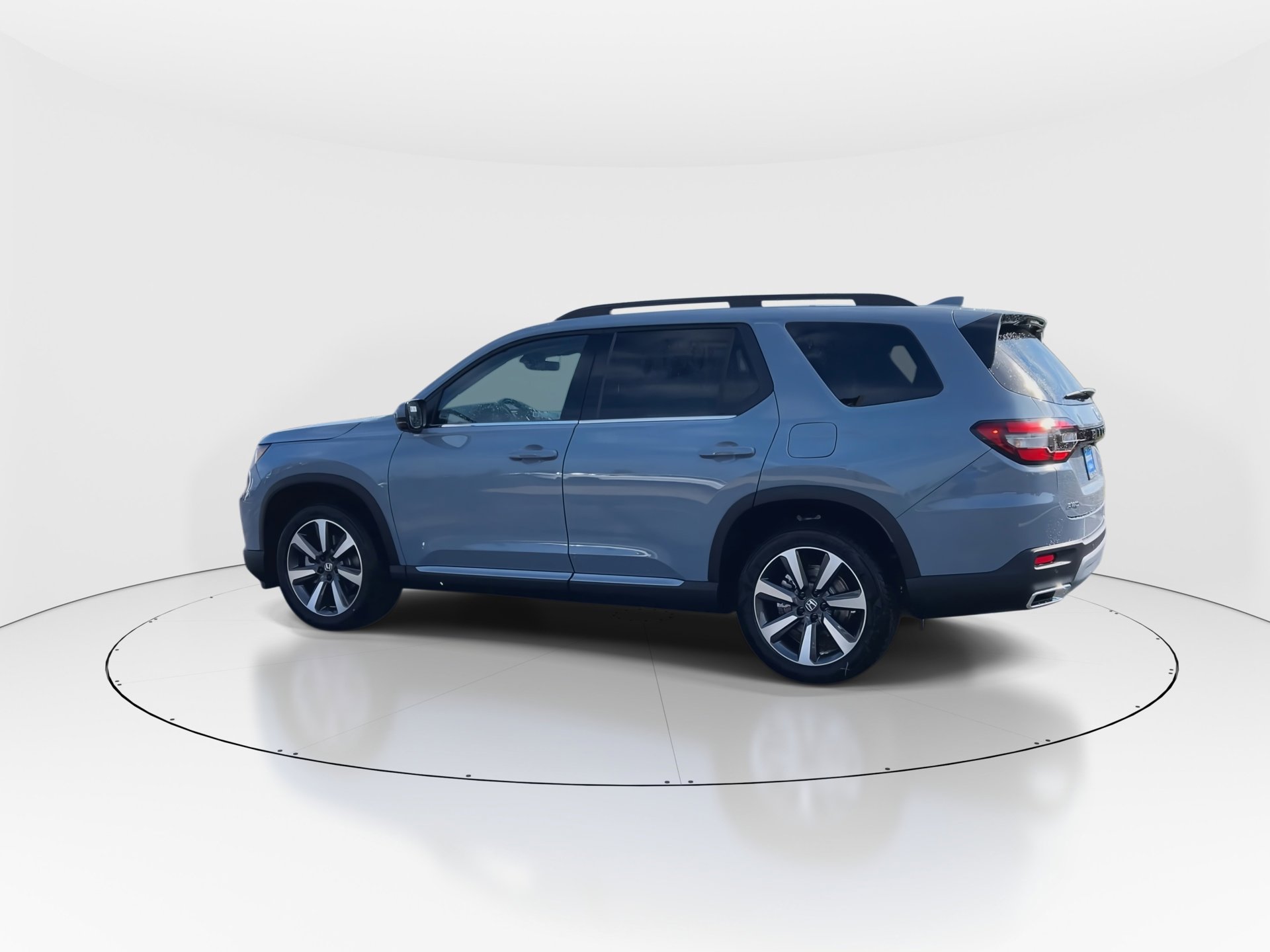 2025 Honda Pilot Touring photo 6