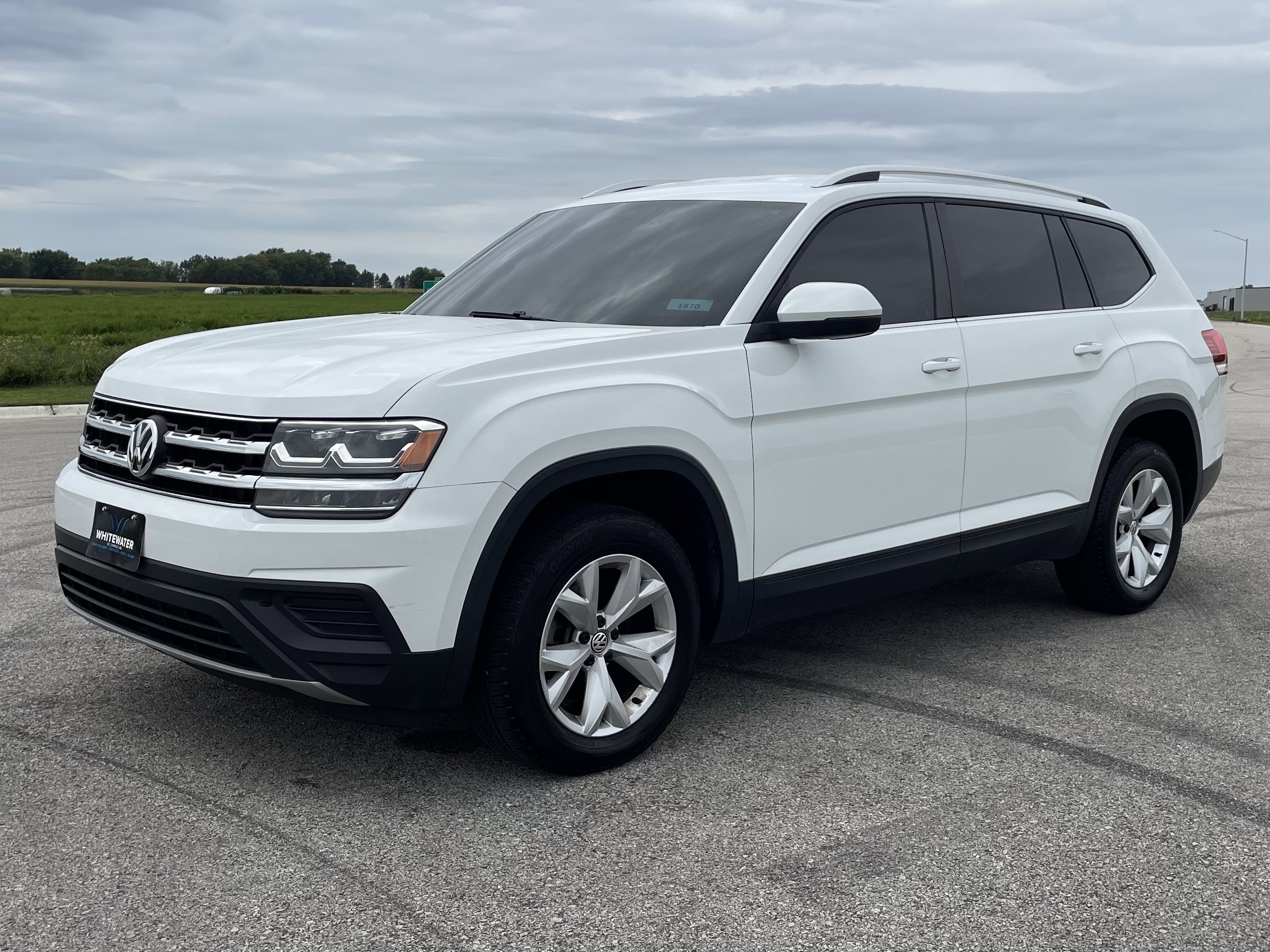2018 Volkswagen Atlas S photo 2