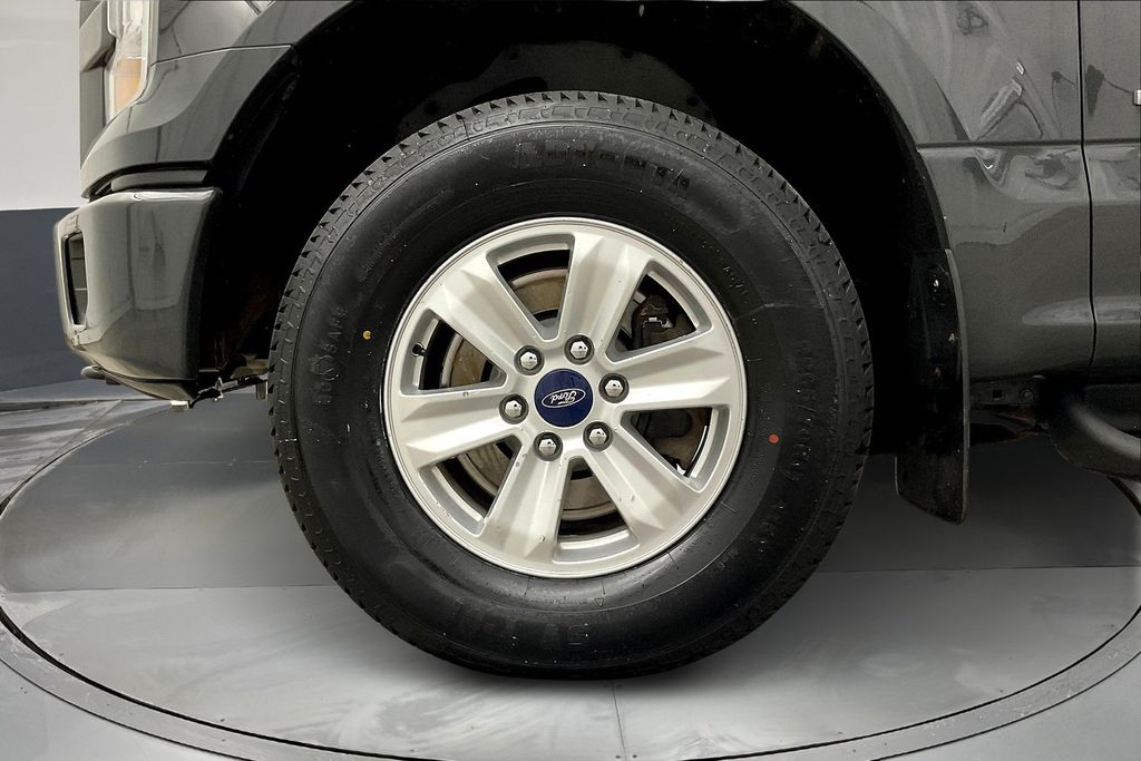 2016 Ford F-150 XL photo 10