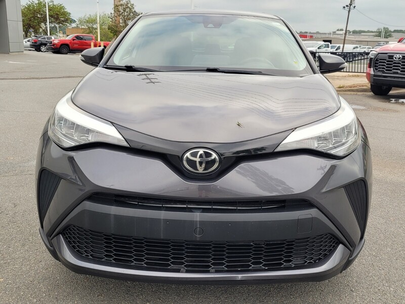2020 Toyota C-HR LE photo 10