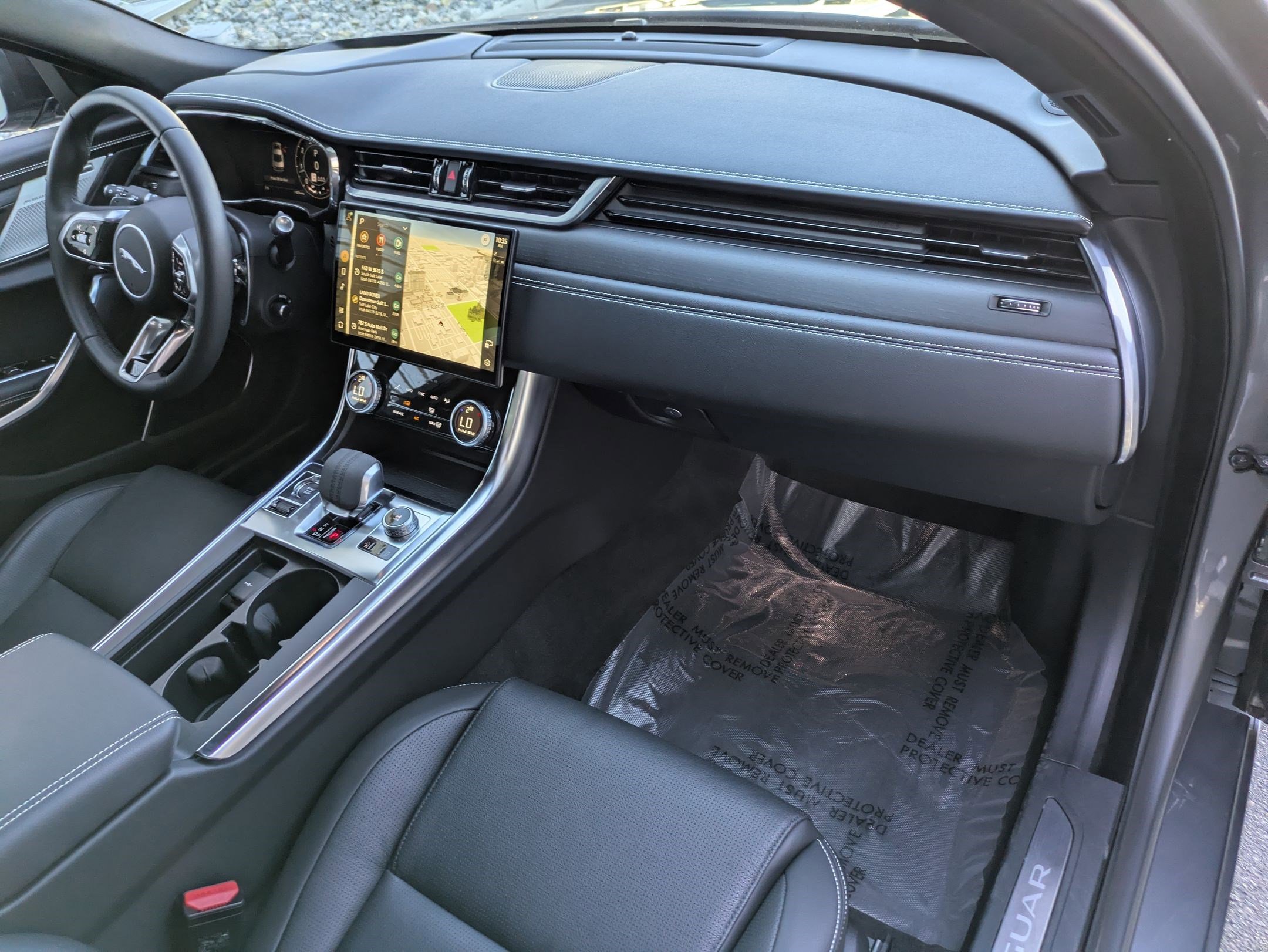 2024 Jaguar XF P300 R-Dynamic SE AWD photo 31
