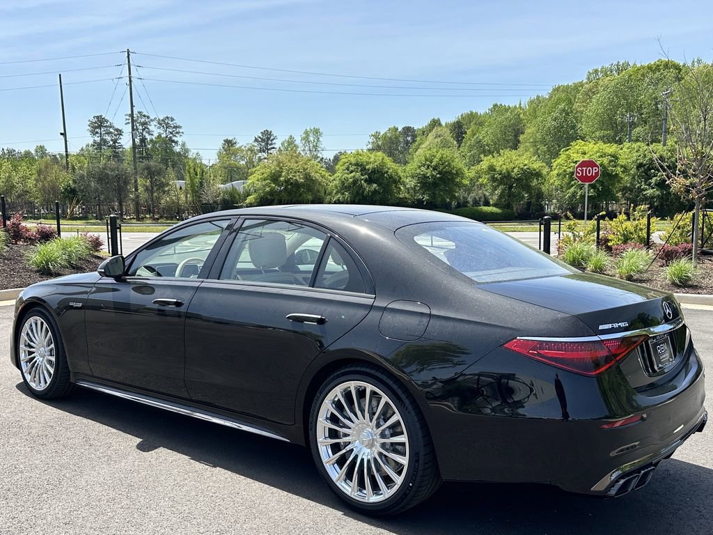 2025 Mercedes Benz S AMG 63 e 4MATIC photo 6