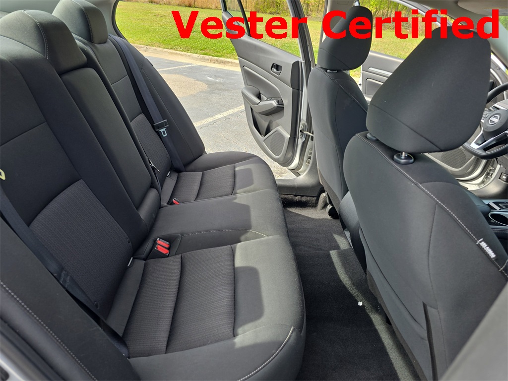 2023 Nissan Altima 2.5 SV photo 10