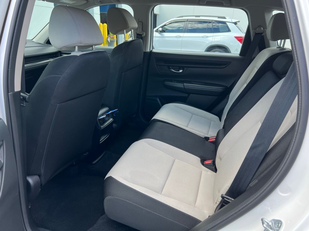 2023 Honda CR-V LX photo 4