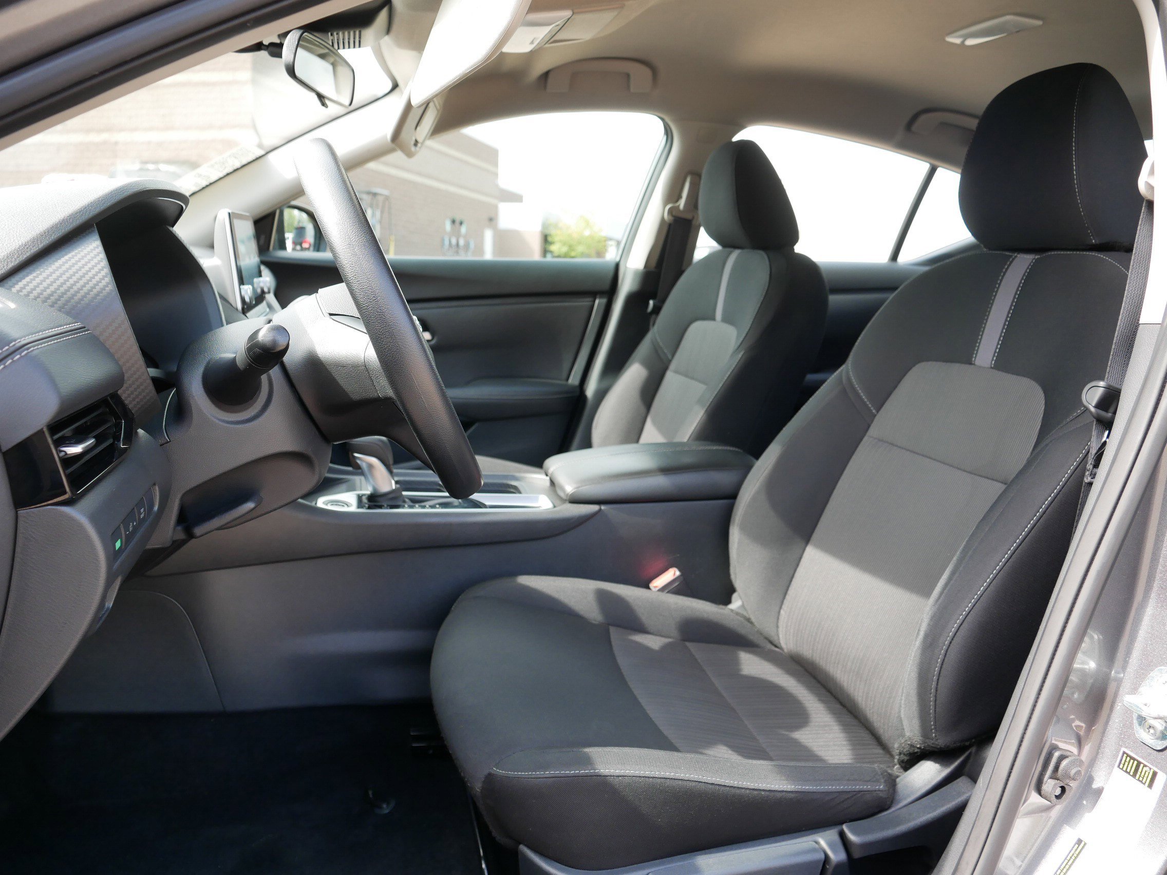 2023 Nissan Sentra SV photo 32