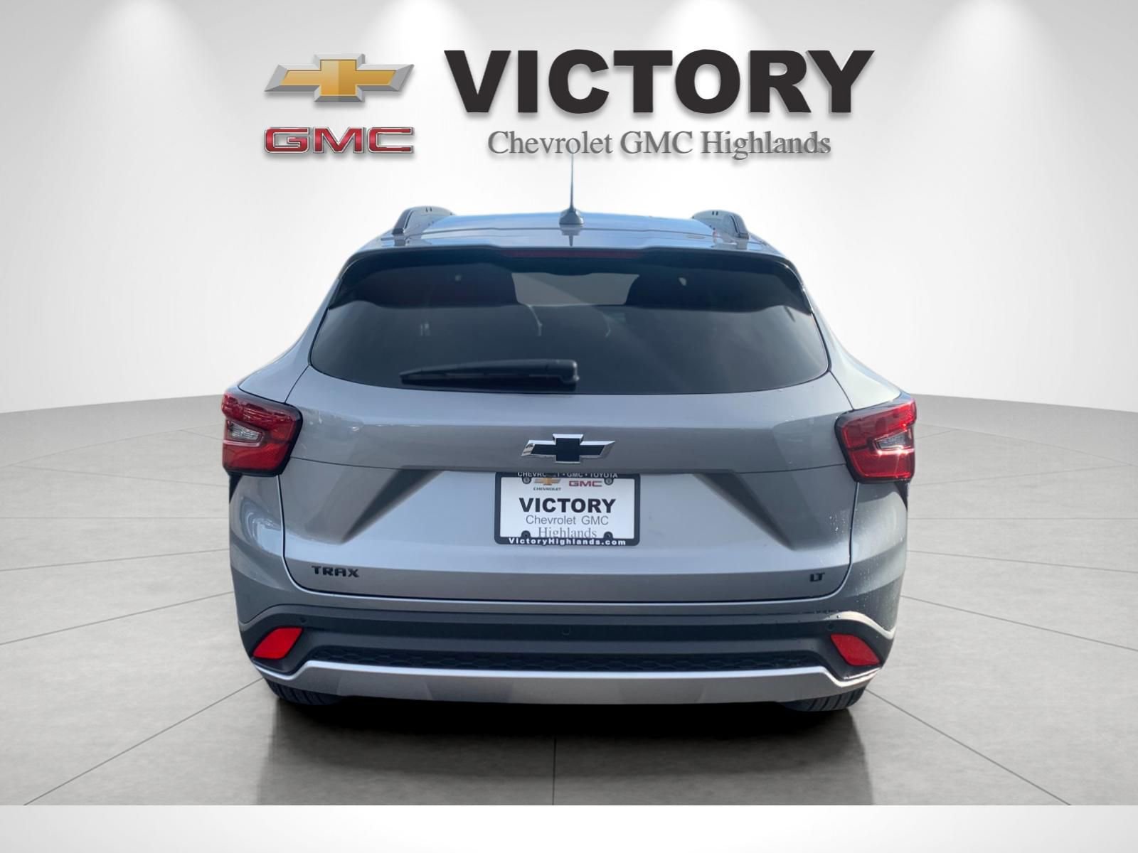 2026 Chevrolet Trax LT photo 4