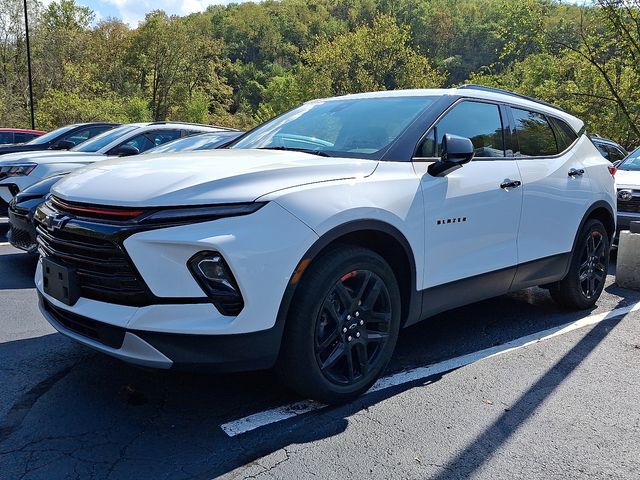 2023 Chevrolet Blazer 2LT photo 3