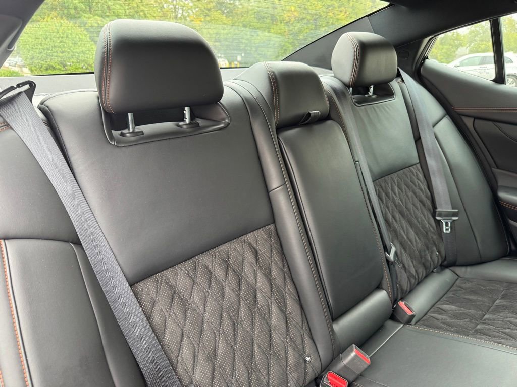 2019 Nissan Maxima SR photo 29