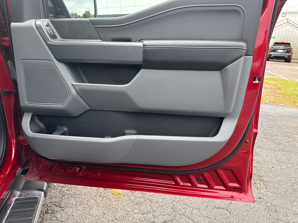 2024 Ford F-150 XLT photo 14