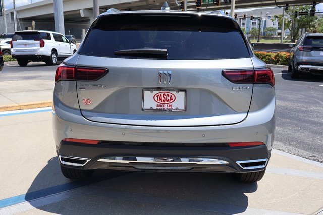 2025 Buick Envision Preferred photo 2