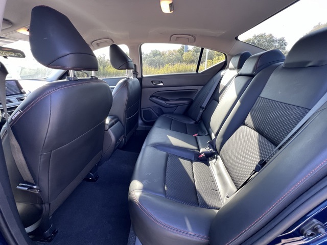 2023 Nissan Altima 2.5 SR photo 12