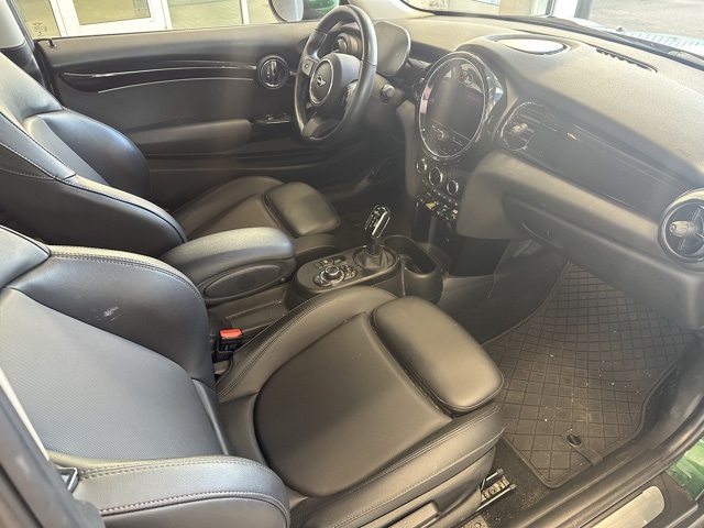 2022 Mini Cooper SE Signature photo 12