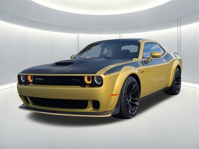2021 Dodge Challenger R/T's photo
