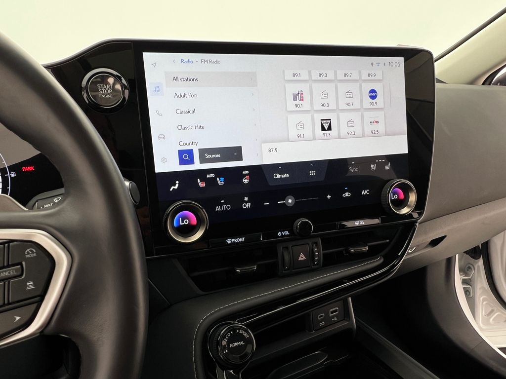 2025 Lexus NX 350 Premium photo 4